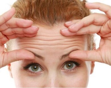 5 mẹo "tẩy" nếp nhăn trán trong thời gian ngắn để da căng mịn trẻ trung