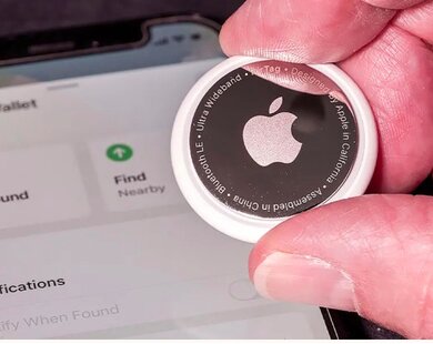 Gắn AirTag đề phòng ôtô bị lấy trộm