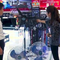 Quạt lồng mạ Komasu không nổi tiếng nhờ ngoại hình vẫn được nhiều gia đình Việt săn đón trong mùa hè