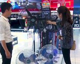Quạt lồng mạ Komasu không nổi tiếng nhờ ngoại hình vẫn được nhiều gia đình Việt săn đón trong mùa hè