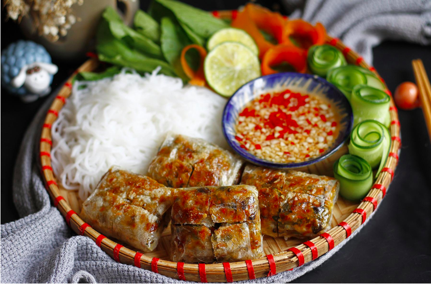 Khám phá ẩm thực bốn phương ngay tại nhà cùng ShopeeFood - Trải nghiệm hoàn toàn mới cho kỳ nghỉ lễ Giỗ tổ Hùng Vương