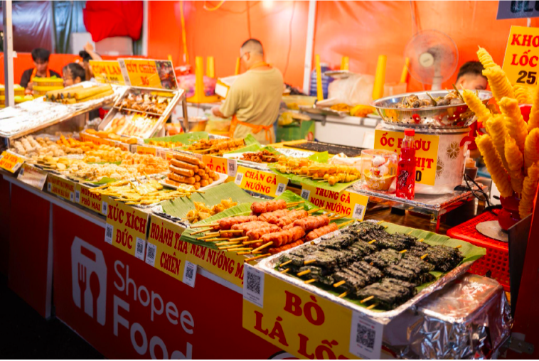 ShopeeFood bùng nổ với Lễ hội ẩm thực tại District 1 Midnight Run 2024: Hàng trăm món ngon giữa đại lộ sôi động